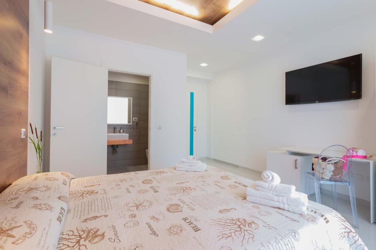 Petrarca Venti Rooms - Eja Sardinia Cagliari Bagian luar foto