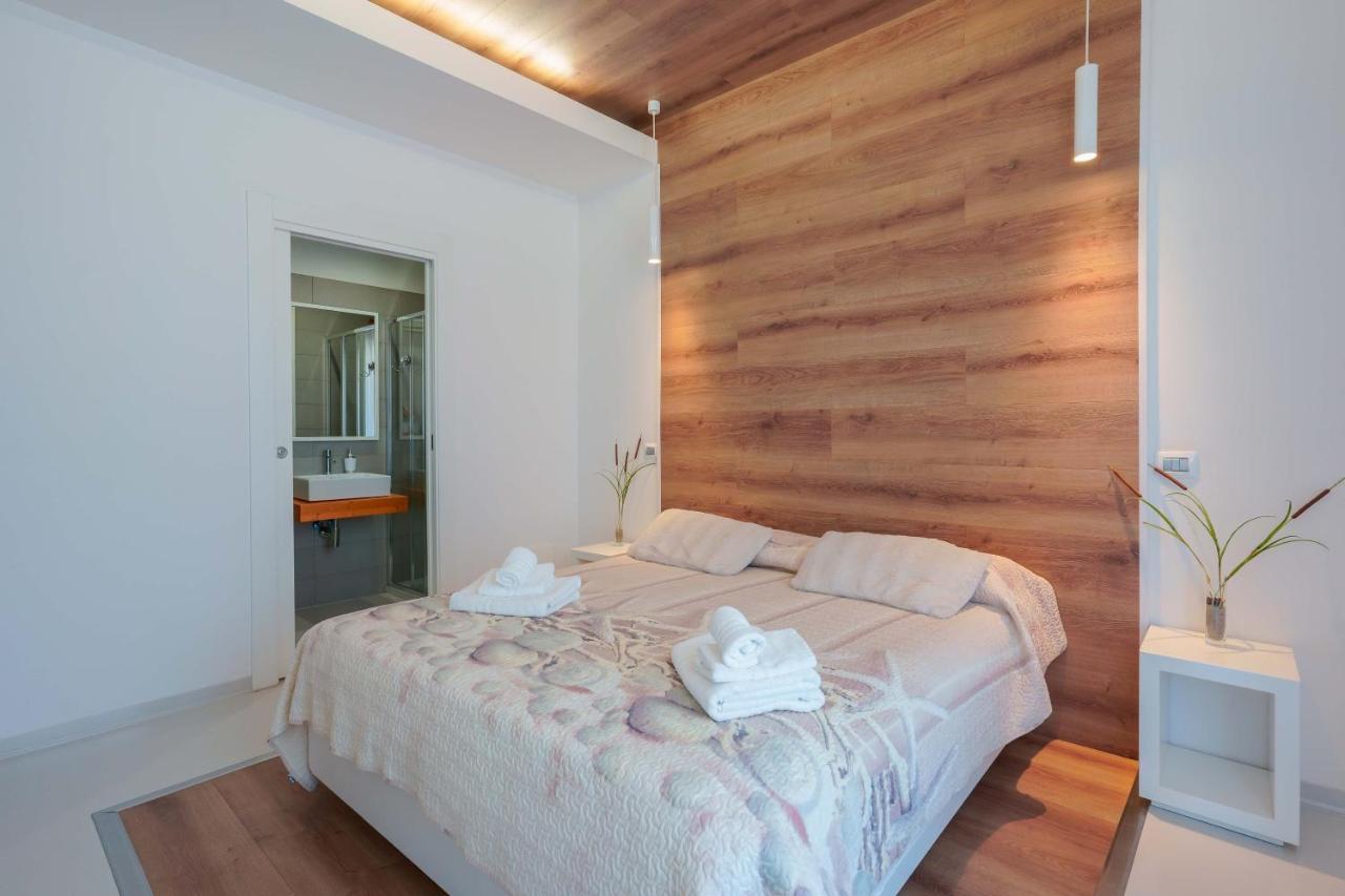 Petrarca Venti Rooms - Eja Sardinia Cagliari Bagian luar foto